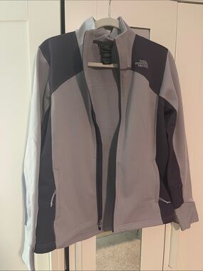 The North Face Women's Two-Tone Light Gray and Dark Gray Softshell Jacket